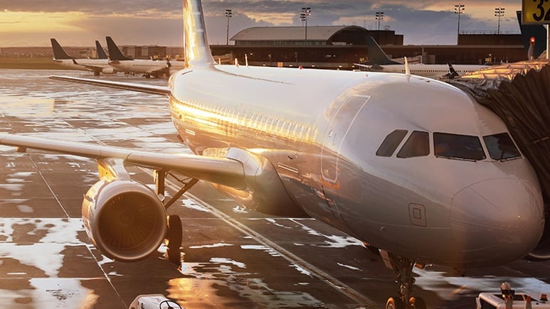 What are the Differences Between Wet Lease, Dry Lease, & Leaseback for Aircraft?